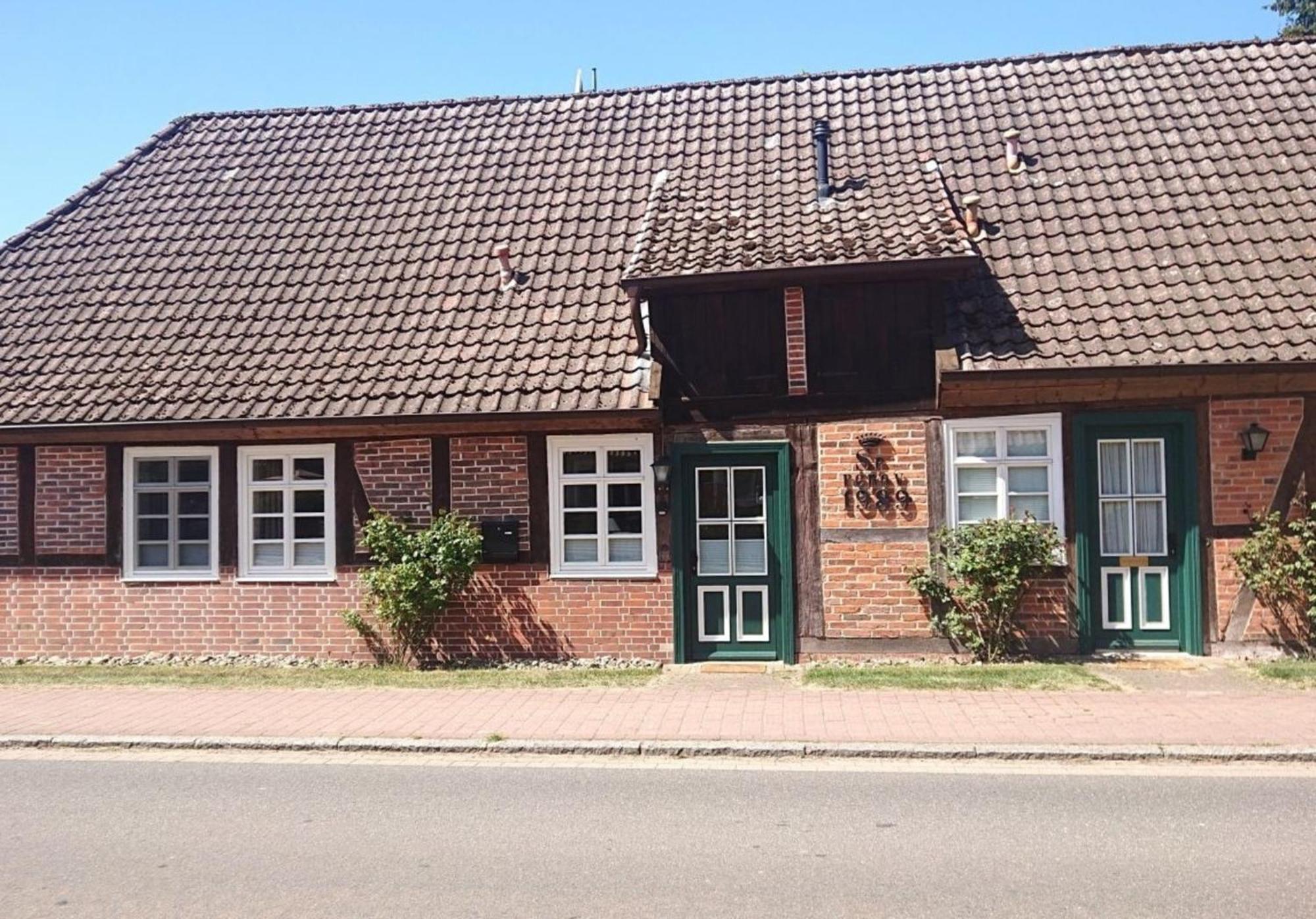 Luedersburger Strasse 19B Leilighet Eksteriør bilde